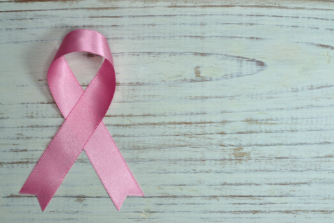 Hallan genes que elevan el riesgo de cáncer de mama triple negativo